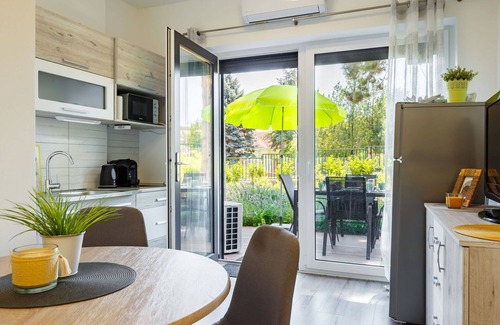 Balatonfoldvar Apartment | Beautiful apartment for 4 people with pool, WIFI, A/C, TV, terrace and parking