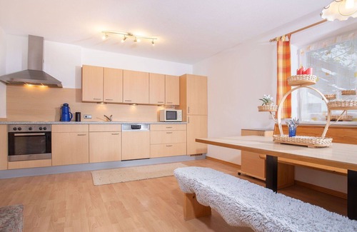 Hainzenberg Apartment | Beautiful apartment for 4 guests with WIFI and TV