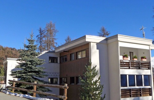 St. Moritz Apartment | Beautiful apartment for 4 people with WIFI, TV, balcony and parking