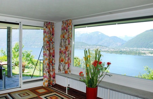 San Nazzaro Apartment | Beautiful apartment for 4 guests with pool, WIFI, TV, patio, pets allowed and panoramic view