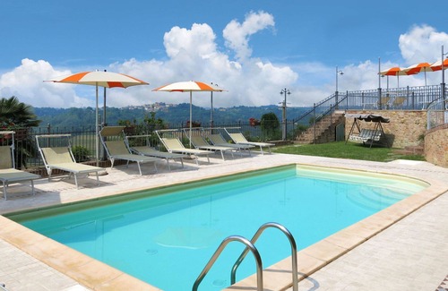 Cossombrato Apartment | Beautiful apartment for 4 guests with pool, WIFI, A/C, TV, patio, pets allowed and parking