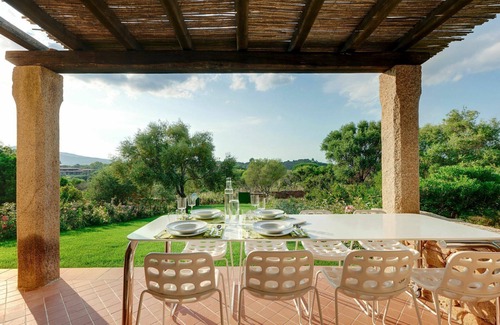 Puntaldia House | Beautiful apartment in villa for 6 guests with A/C, pool, TV, terrace and parking