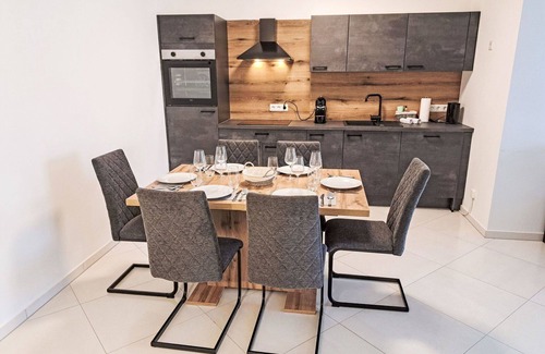 Sekirn Apartment | Beautiful apartment for 6 people with WIFI, TV, balcony and parking