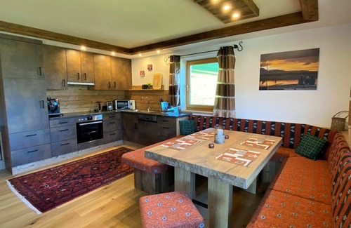 Schlitters Apartment | Beautiful apartment for 5 people with WIFI, TV, balcony and parking