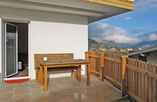 Hoarberg Apartment | Beautiful apartment for 8 guests with WIFI, TV, terrace and parking