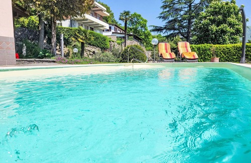 Besazio Apartment | Beautiful apartment for 4 people with private pool, WIFI, TV, patio, panoramic view and parking
