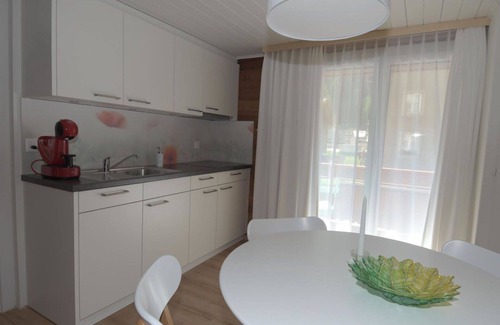 Saas-Fee Apartment | Beautiful apartment for 2 guests with WIFI, TV, balcony and pets allowed