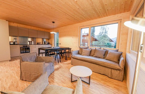 Zweisimmen Apartment | Beautiful apartment for 4 guests with WIFI, TV and balcony