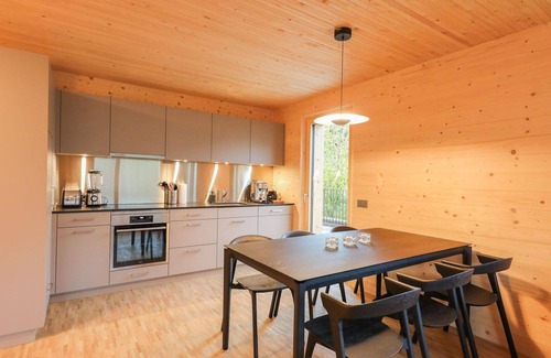 Zweisimmen Apartment | Beautiful apartment for 4 guests with WIFI, TV and balcony