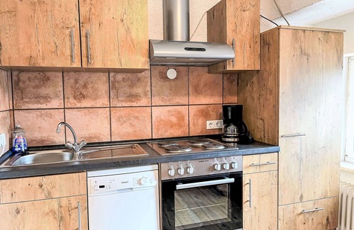 Oberthal Apartment | Beautiful apartment for 4 people with WIFI, TV, pets allowed and parking