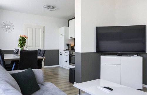 Oberndorf Apartment | Beautiful apartment for 6 people with WIFI, TV, terrace and parking