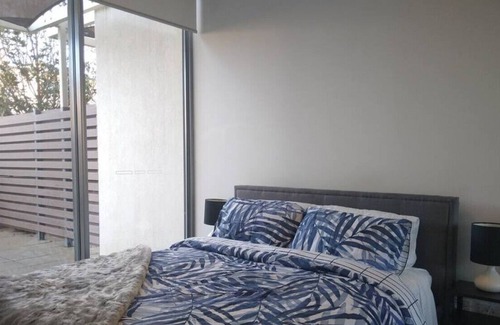 Phillip Apartment | Beautiful Apartment, epic location! @Woden