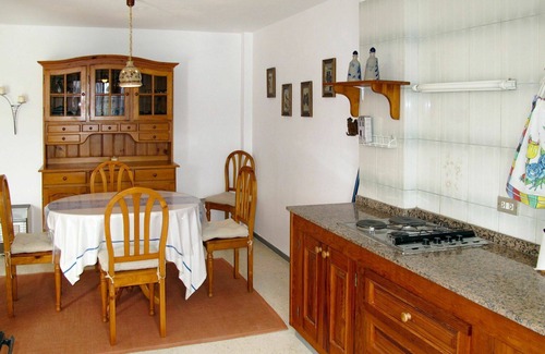 Las Cuevecitas Apartment | Beautiful apartment for 2 people with WIFI, pool, TV, terrace and parking