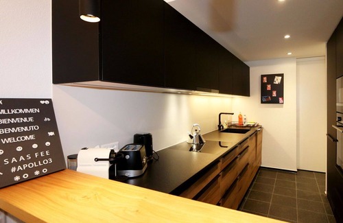 Saas-Fee Apartment | Beautiful apartment for 8 people with WIFI, TV and balcony