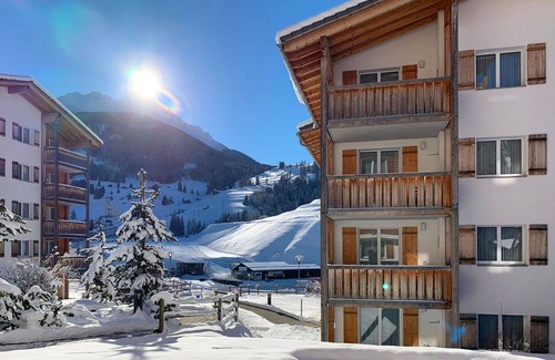 Savognin Apartment | Beautiful apartment for 8 people with WIFI, TV, terrace, panoramic view and parking
