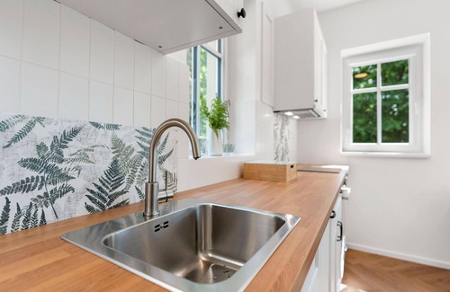 Hrensko Apartment | Beautiful apartment for 4 people with WIFI, TV, patio, pets allowed and parking