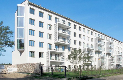 Prora Apartment | Beautiful apartment for 2 people with pool, WIFI, TV, terrace and pets allowed