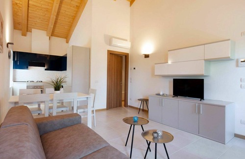 Cavallino-Treporti Apartment | Beautiful apartment for 6 people with WIFI, TV, patio and parking