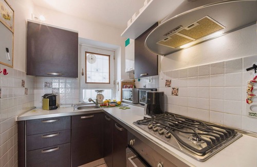 Lido di Camaiore Apartment | Beautiful apartment for 4 guests with A/C, WIFI, TV and patio
