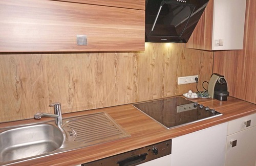Flirsch Apartment | Beautiful apartment for 5 guests with WIFI, TV, patio, pets allowed and parking