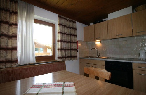 Ramsau im Zillertal Apartment | Beautiful apartment for 8 people with WIFI, TV and balcony