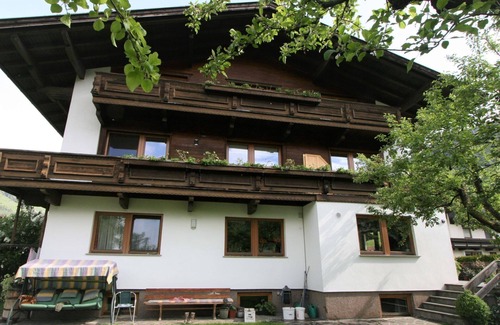 Ramsau im Zillertal Apartment | Beautiful apartment for 8 people with WIFI, TV and balcony