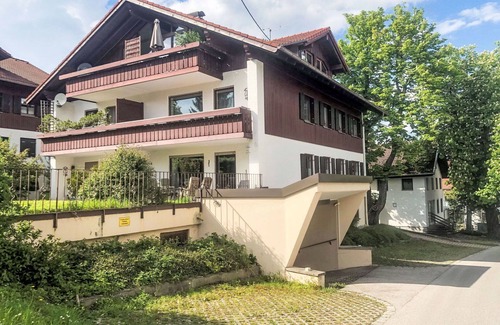 Oy-Mittelberg Apartment | Beautiful apartment for 4 people with WIFI, TV, terrace, pets allowed and parking