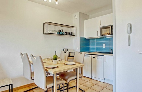 Behobie Apartment | Beautiful apartment for 4 people with WIFI, pool, TV and terrace