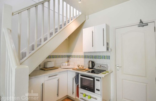 Cawsand Apartment | Beautiful apartment for 2 guests with WIFI and parking