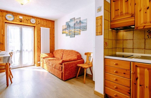 Alba Apartment | Beautiful apartment for 3 people with WIFI, TV and balcony