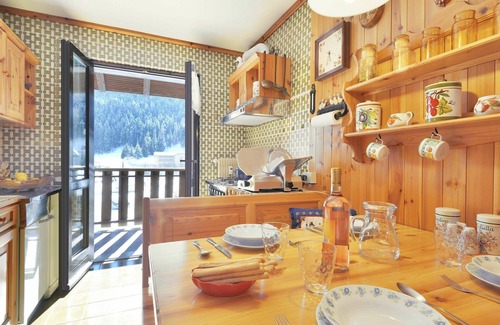 Canazei Apartment | Beautiful apartment for 6 people with WIFI, TV and terrace