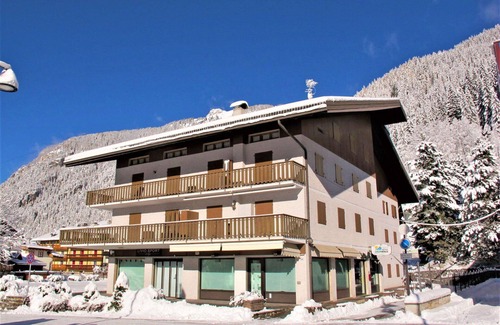Canazei Apartment | Beautiful apartment for 6 people with WIFI, TV and terrace