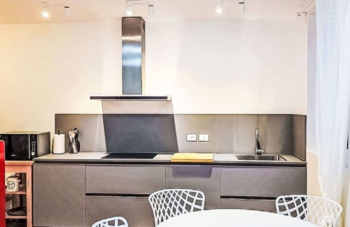 Trieste Old Town Apartment | Beautiful apartment for 2 people with A/C
