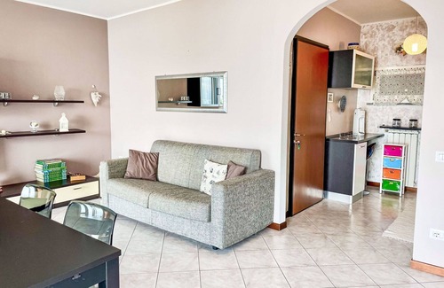 Fiumelatte Apartment | Beautiful apartment for 4 people with WIFI, TV, balcony and parking