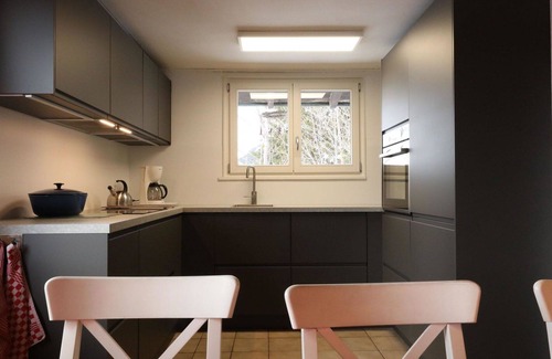 Lenk Apartment | Beautiful apartment for 10 guests with WIFI, TV and balcony