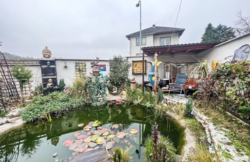 Drassmarkt Apartment | Beautiful apartment for 4 guests with WIFI, TV, patio, pets allowed, panoramic view and parking