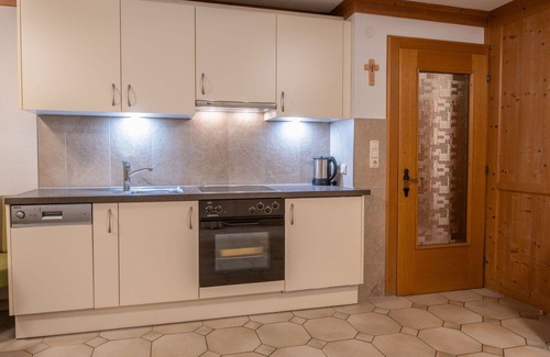 Kappl Apartment | Beautiful apartment for 11 people with WIFI, TV, patio and parking