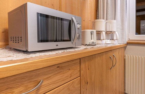 Kappl Apartment | Beautiful apartment for 11 people with WIFI, TV, patio and parking