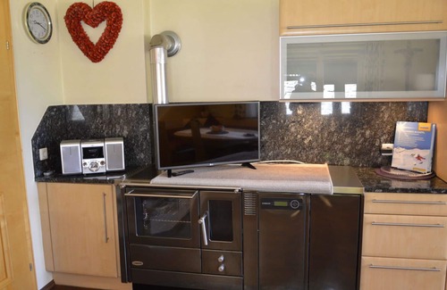 Kappl Apartment | Beautiful apartment for 8 guests with WIFI, TV and balcony