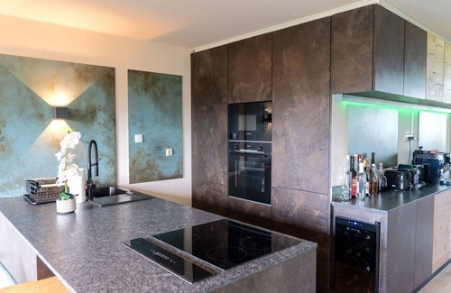 Strobl Apartment | Beautiful apartment for 10 guests with WIFI, TV and terrace