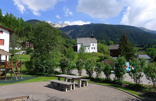 Acletta Apartment | Beautiful apartment for 4 people with WIFI, pool, TV, balcony, pets allowed and panoramic view
