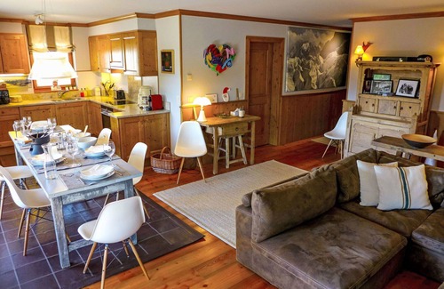 Lens Apartment | Beautiful apartment for 6 people with WIFI, TV, balcony, pets allowed and parking