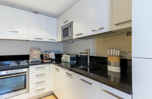 Castle Baynard Apartment | Beautiful apartment for 2 people with WIFI and TV