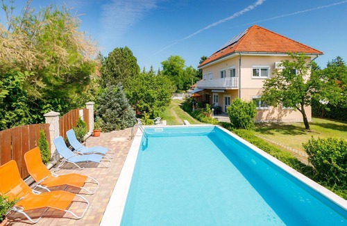 Zamardi Apartment | Beautiful apartment for 4 people with A/C, pool, WIFI