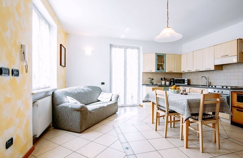 Vervo Apartment | Beautiful apartment for 4 guests with WIFI, TV, terrace, pets allowed and parking