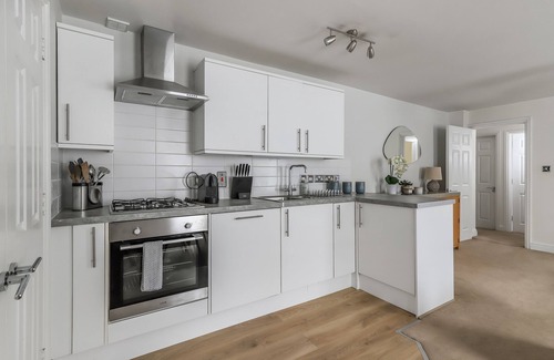 Winchester Apartment | Beautiful apartment in the centre of Winchester with parking!
