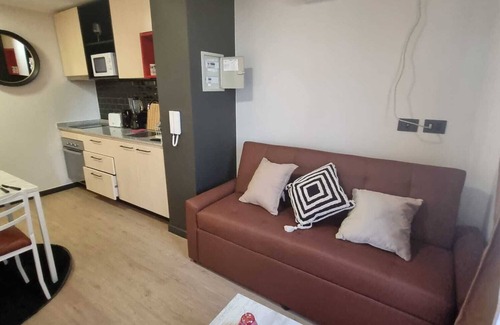 Downtown Santiago Apartment | Beautiful apartment in Metro Parque Almagro