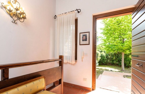 Poderi Villa | Beautiful apartment in villa with WIFI, private pool, hot tub, TV, patio, panoramic view, parking