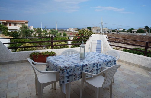 Fondo Morte House | beautiful apartment in villa, private beach with umbrellas and sunbeds
