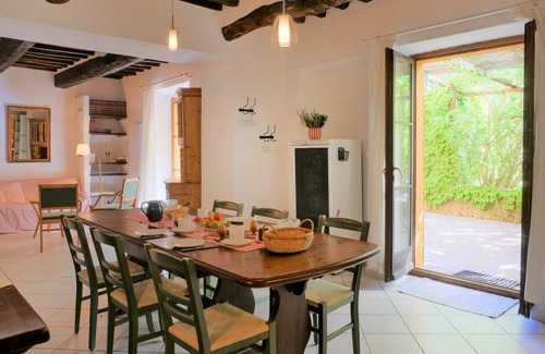 Montieri House | Beautiful apartment in villa for 7 people with pool, patio and pets allowed